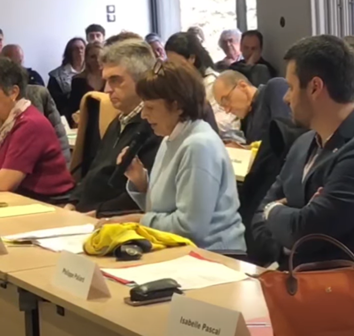 Refus d’accorder des représentations aux élus d’opposition, droit de réponse interdit à un élu mis en cause, réactions indignées du public… un deuxième conseil municipal d’Eybens sous haute tension